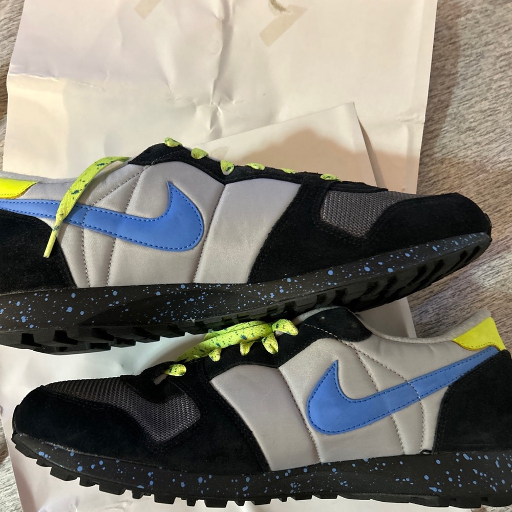 Nike Air Vengeance Plus Size 10.5 Men’s Vibrant Blue-Black-Dark Grey Rare New
